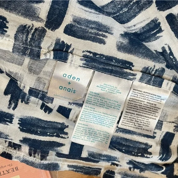 Aden + Anais Swaddle Blanket Bundle - Picture 3 of 4